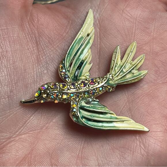 Vintage Sparkling AB Crystal Green and Gold Enamel Bird Brooch D3 - Picture 1 of 7